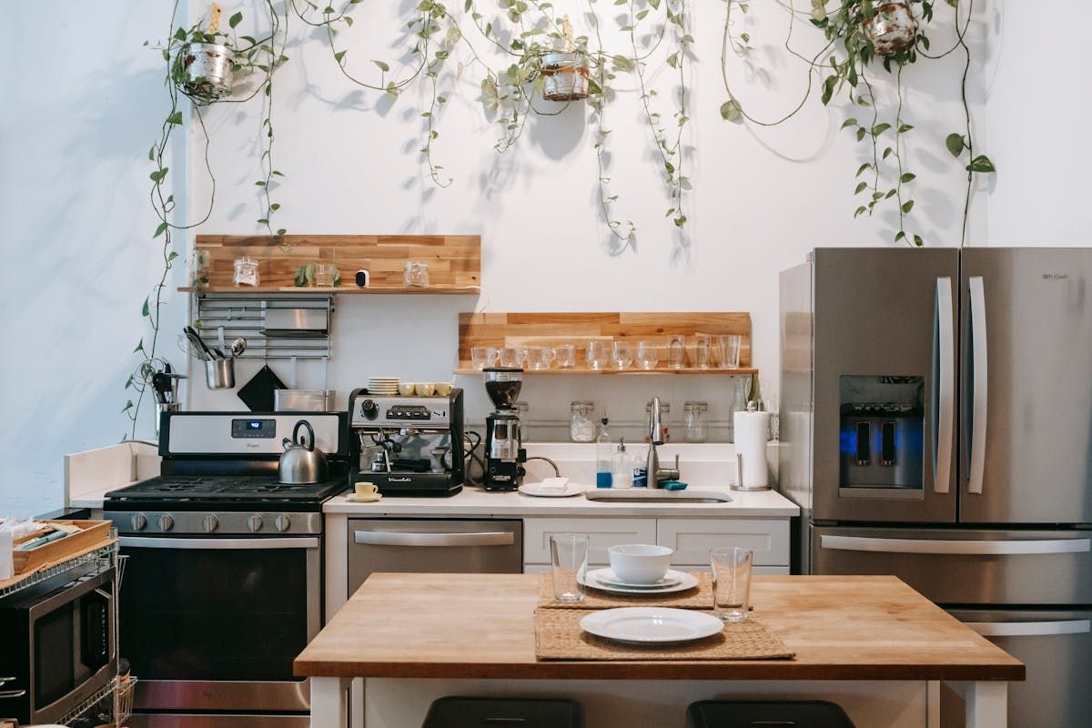 Masa Extensibilă Dining 2026: Ghid Complet pentru Apartamentele din România — De la 800 RON la 12.000 RON